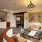 Cetina Palacio Ayala Berganza فندق