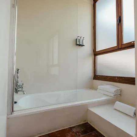 Cetina Palacio Ayala Berganza 4*
