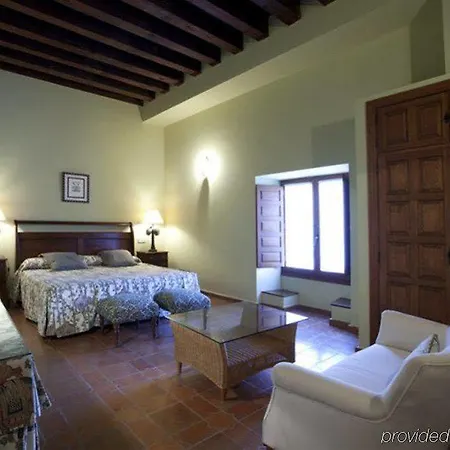Hotel Cetina Palacio Ayala Berganza 4*