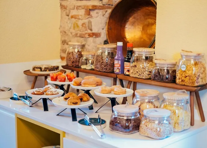 Cetina Palacio Ayala Berganza Отель