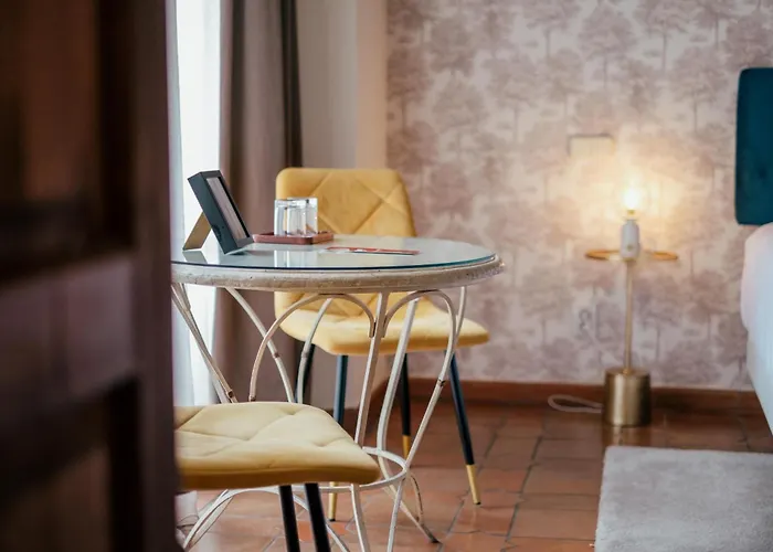 ホテル Cetina Palacio Ayala Berganza 4*