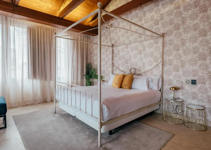 Cetina Palacio Ayala Berganza Отель 4*