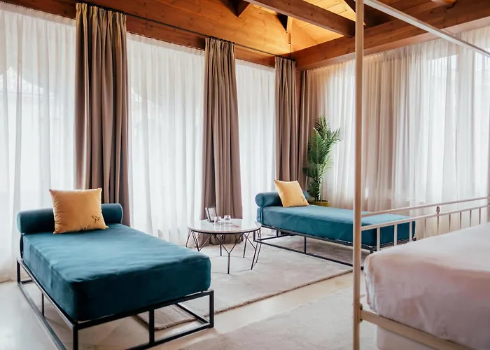 Cetina Palacio Ayala Berganza Отель