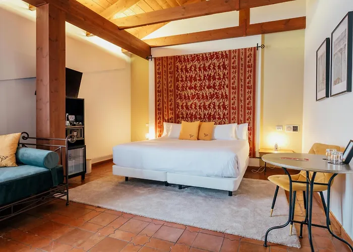 Cetina Palacio Ayala Berganza Отель 4*