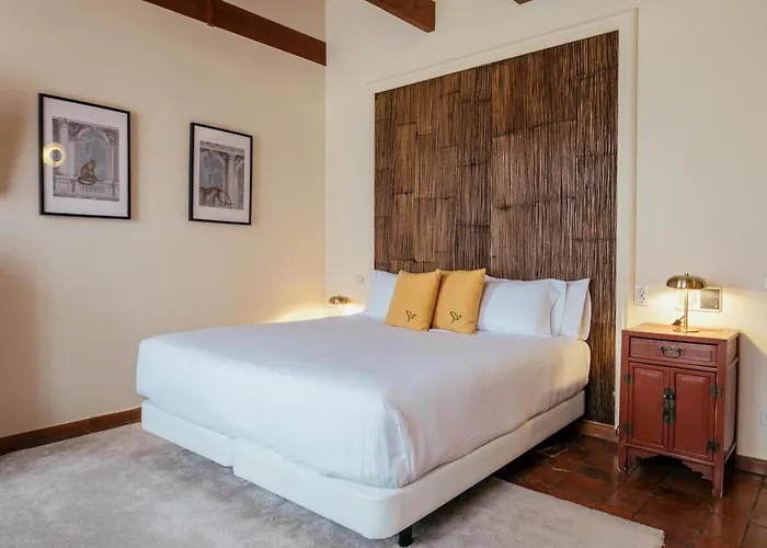 Cetina Palacio Ayala Berganza ホテル