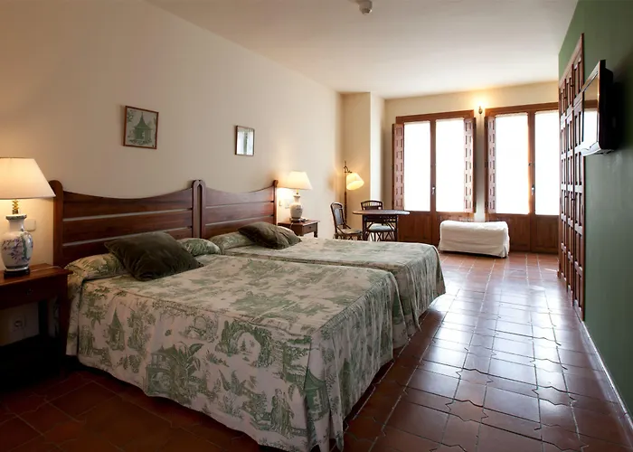 Cetina Palacio Ayala Berganza 4* セゴビア